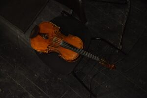THE SOUND OF STRINGS 3:27"